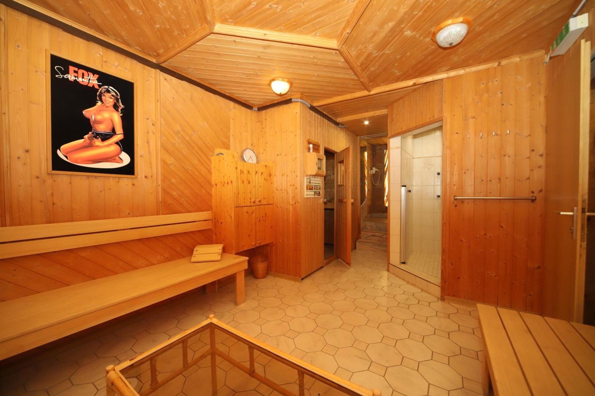 Hotel-Cafe Perner Шладминг Экстерьер фото